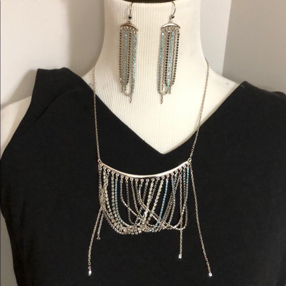 3 piece set Swarovski DRAMA Necklace and earrings set